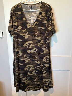 SHEIN Curve 4XL Camo Dress.  B17